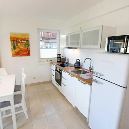Haus Heideblume Mit 2 Komfortablen Baabe